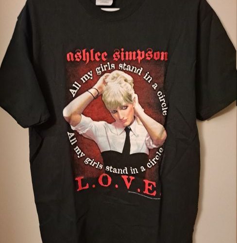 Influencing Trends: How Ashlee Simpson’s Store is Redefining Merch